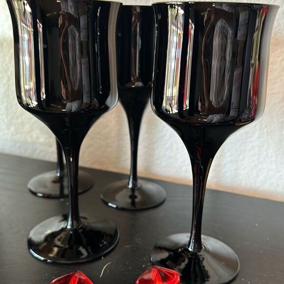 Black set of 4 cocktail glasses All black vintage - Picture 6 of 6